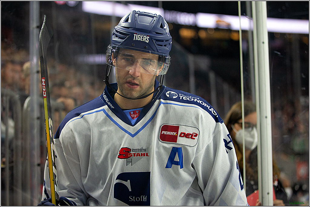 PENNY DEL; Koelner Haie- Straubing Tigers; Koeln, 09.10.2022